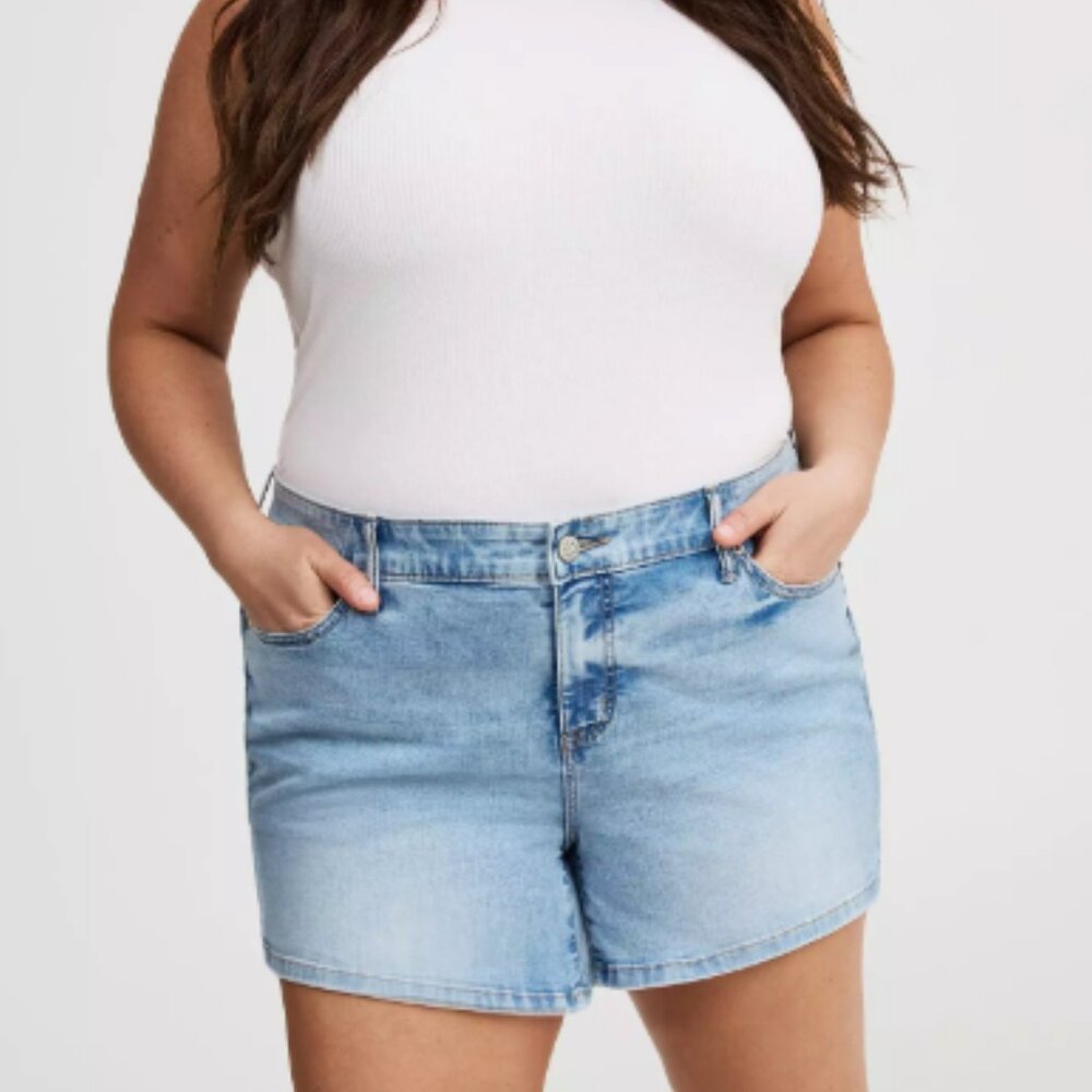Bombshell Premium Stretch High-Rise Short